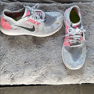Nike Flyknits Sneaker